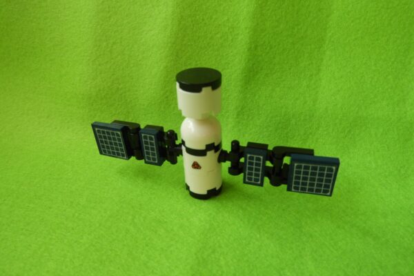 ダイソーポケットブロック★No.１１ ステーションの作り方　※説明書あり（宇宙基地編）　