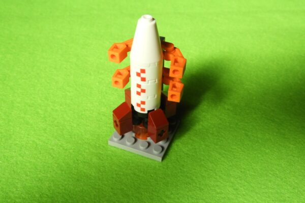 ダイソーポケットブロック★１発射台①の作り方　※説明書あり（宇宙基地編）　